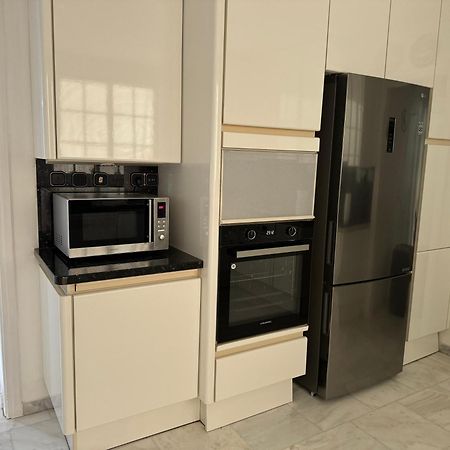 Apartamento Vouliagmeni Seaside Escape Atenas Exterior foto