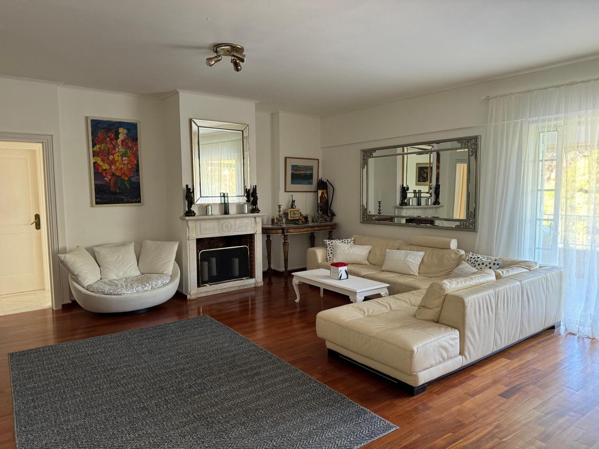 Apartamento Vouliagmeni Seaside Escape Atenas Exterior foto